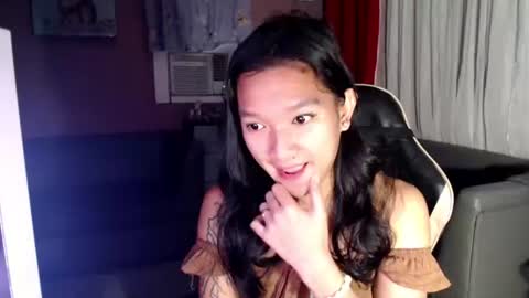 NEWRA  ALLISON online show from 10-04-25, 06:39