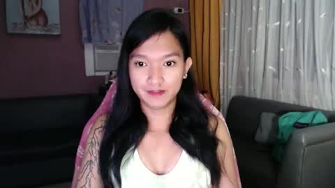 NEWRA  ALLISON online show from 12-14-25, 08:02