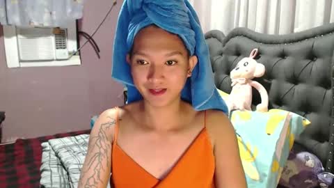 NEWRA  ALLISON online show from 05-03-26, 05:46