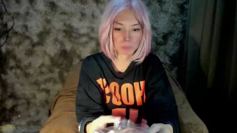 yana online show from 02-05-25, 01:22