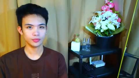 urasiancumboix2 online show from 10-20-25, 11:16