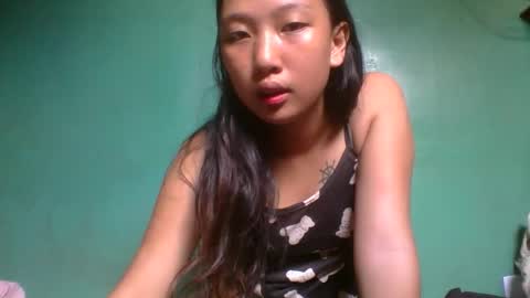Snapshot of urasiangurl18 chatting on 11-16-25, 02:28 urasiangurl18 online show from 11-16-25, 02:28