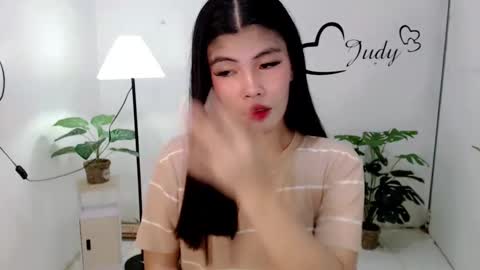 Snapshot of urasianpinayjudyxxx chatting on 02-14-25, 08:21 urasianpinayjudyxxx online show from 02-14-25, 08:21