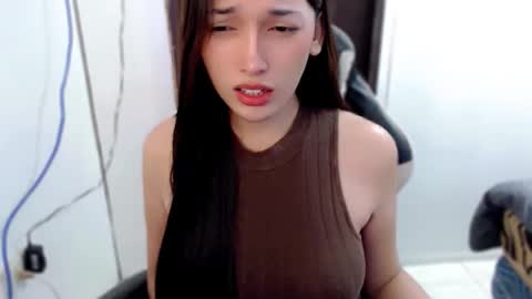 Its me Liza online show from 12-15-25, 05:17