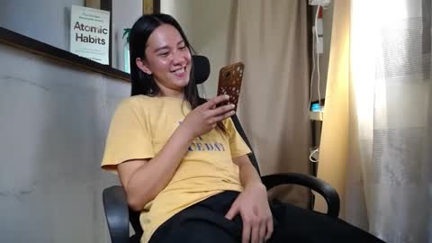 Erika online show from 12-20-24, 03:25