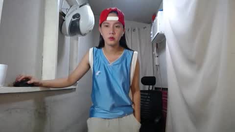 Erika online show from 12-02-25, 06:47