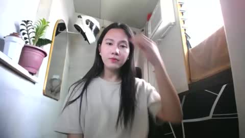 Erika online show from 04-22-26, 02:14