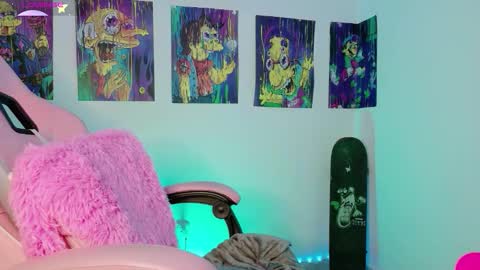 Danielle  online show from 11-04-25, 05:28