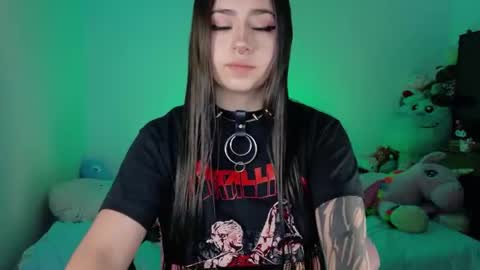 Danielle  online show from 06-11-26, 10:35