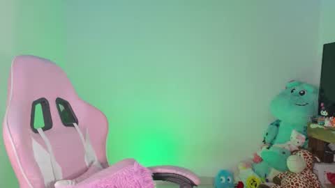 Danielle  online show from 07-12-26, 10:06