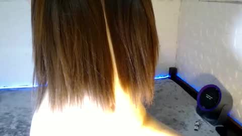 Snapshot of urbabyhot_gurl chatting on 01-08-25, 01:53 QUEEN ANGEL online show from 01-08-25, 01:53