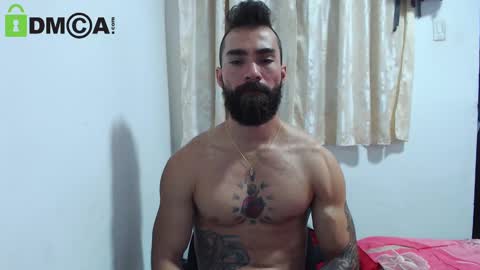 Snapshot of urbanbeard chatting on 12-31-24, 01:57 master beard online show from 12-31-24, 01:57