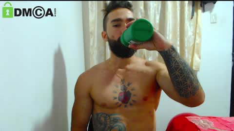 Snapshot of urbanbeard chatting on 01-06-25, 07:09 master beard online show from 01-06-25, 07:09