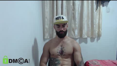 Snapshot of urbanbeard chatting on 01-09-25, 05:34 master beard online show from 01-09-25, 05:34