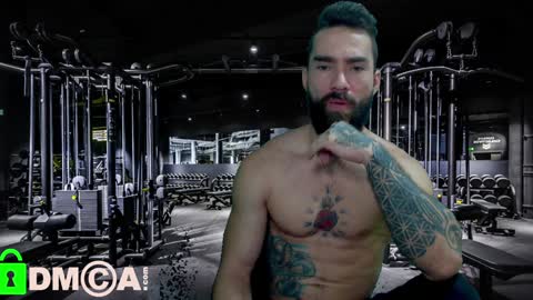 Snapshot of urbanbeard chatting on 01-13-25, 06:16 master beard online show from 01-13-25, 06:16