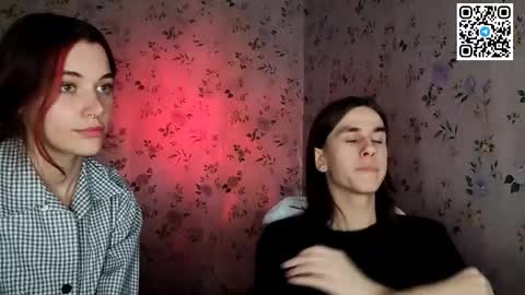 Snapshot of urbankai_ chatting on 11-26-25, 10:44 Lisa and Vlad online show from 11-26-25, 10:44