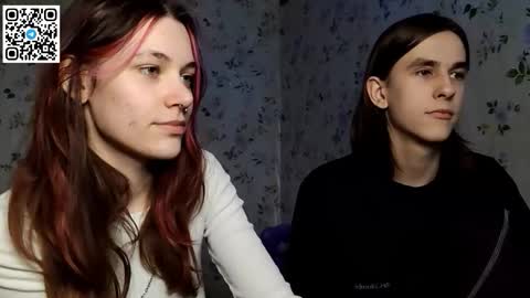 Snapshot of urbankai_ chatting on 12-17-25, 09:10 Lisa and Vlad online show from 12-17-25, 09:10