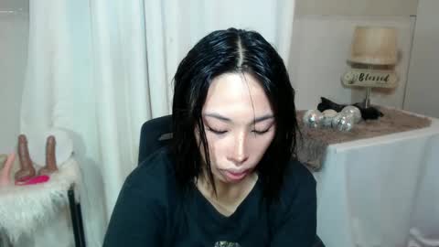 urcrushnextdoor_ online show from 02-07-25, 09:05