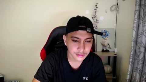 Dannie online show from 10-21-25, 04:41