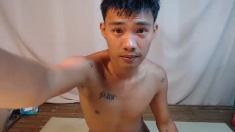 Snapshot of urcutejason chatting on 01-18-26, 12:20 jason online show from 01-18-26, 12:20