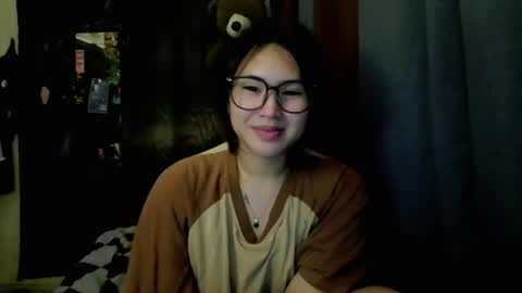 Snapshot of urcuteyuri_xoxo chatting on 07-07-26, 05:39 sweet yuri online show from 07-07-26, 05:39