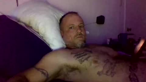 urdaddy875867 online show from 01-21-25, 01:50