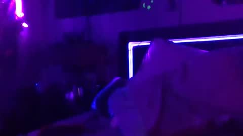 urdaddy875867 online show from 04-12-26, 07:35