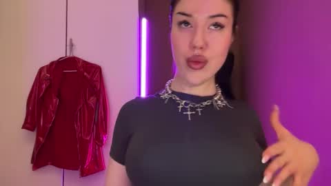 Margo online show from 11-21-25, 02:21