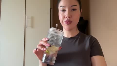 Margo online show from 12-23-25, 09:40