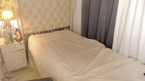 Snapshot of urdream_bride chatting on 02-27-25, 02:53 urdream_bride online show from 02-27-25, 02:53