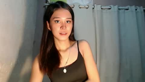 Snapshot of urdreamgirl_stephanie chatting on 06-11-26, 10:35 stephanie online show from 06-11-26, 10:35