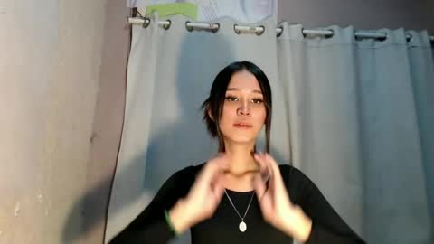 Snapshot of urdreamgirl_stephanie chatting on 06-22-26, 10:34 stephanie online show from 06-22-26, 10:34