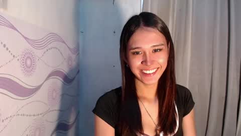 Snapshot of urdreamgirl_stephanie chatting on 07-08-26, 10:31 stephanie online show from 07-08-26, 10:31