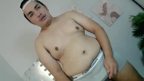 Snapshot of ure_fattytoy143 chatting on 06-18-26, 09:14 ure_fattytoy143 online show from 06-18-26, 09:14