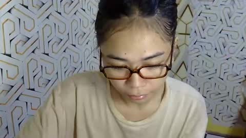 ayumi reacher online show from 03-18-26, 07:22