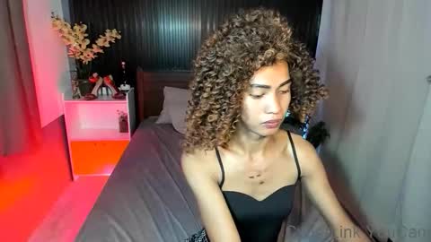 Snapshot of urfavouriteaddiction chatting on 10-17-25, 08:50 Rianne online show from 10-17-25, 08:50