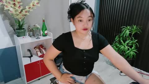 Scarlet online show from 12-21-25, 02:41