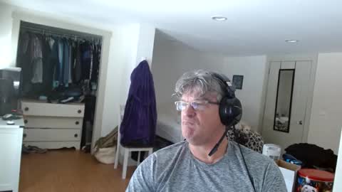 Gregor online show from 03-03-25, 05:29