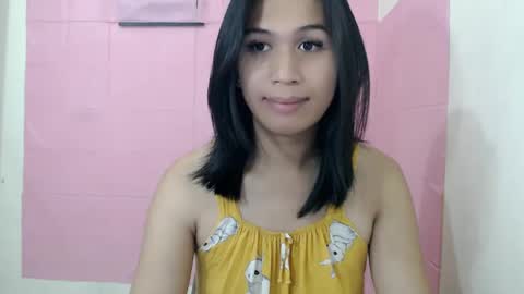 Snapshot of urgirlnabyx chatting on 12-23-24, 01:29 Call me naby online show from 12-23-24, 01:29