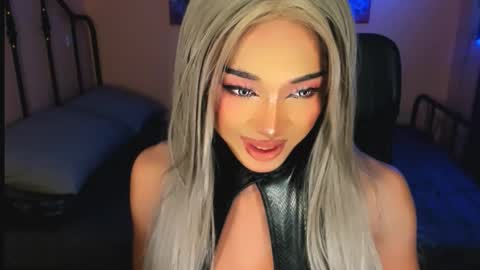 My bella 3 online show from 12-16-25, 11:32