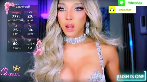 Snapshot of urgoddess_bella chatting on 06-05-26, 01:34 My bella 3 online show from 06-05-26, 01:34