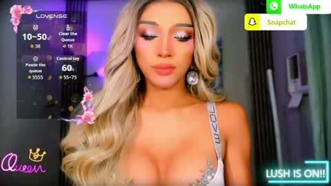 Snapshot of urgoddess_bella chatting on 06-06-26, 01:54 My bella 3 online show from 06-06-26, 01:54