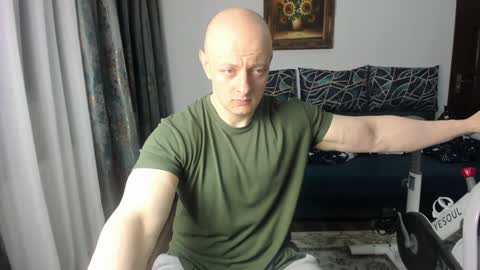 Snapshot of urgymcrush chatting on 01-21-25, 10:41 UrGymCrush online show from 01-21-25, 10:41