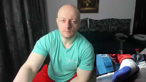 Snapshot of urgymcrush chatting on 02-25-25, 11:33 UrGymCrush online show from 02-25-25, 11:33