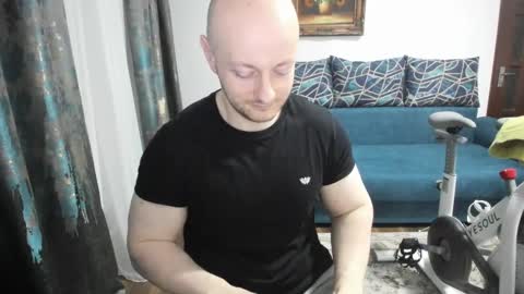 Snapshot of urgymcrush chatting on 03-01-25, 02:04 UrGymCrush online show from 03-01-25, 02:04