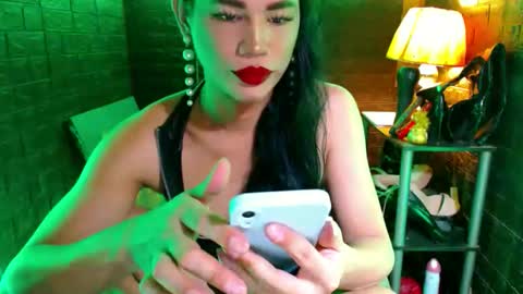 Snapshot of urhardcockqueenxxx chatting on 04-27-26, 05:00 queen norelle online show from 04-27-26, 05:00