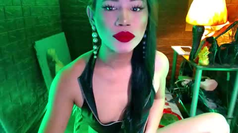 Snapshot of urhardcockqueenxxx chatting on 05-17-26, 06:59 queen norelle online show from 05-17-26, 06:59