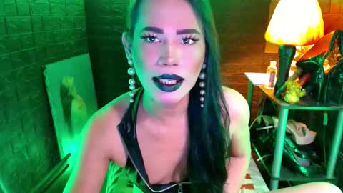Snapshot of urhardcockqueenxxx chatting on 06-04-26, 06:47 queen norelle online show from 06-04-26, 06:47