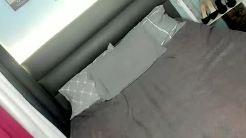 zoey noir online show from 10-05-25, 08:51