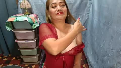 urhotmomzoey online show from 07-26-26, 02:46